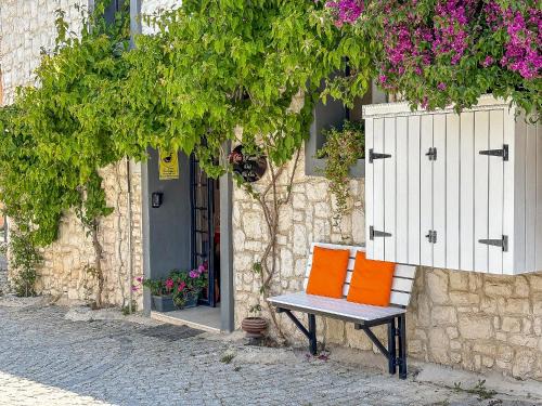 Urla Hotel | Experience 1870's Taş Konak Otel: Rated 9/10 by Guests