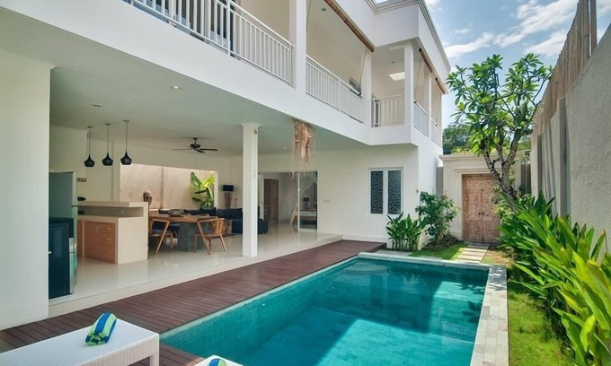 Seminyak Villa | Ideal 3BDR Villa with Ocean View, Near Seminyak Beach