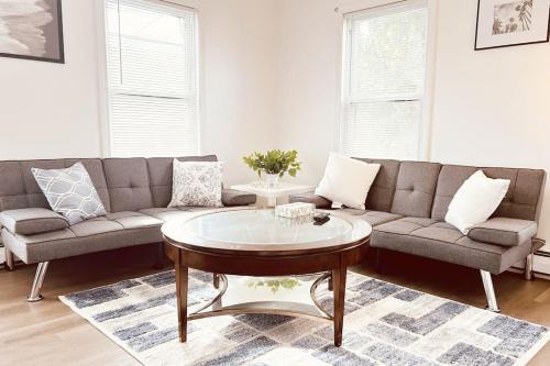 Malden Apartment | Cozy 19 Malden 3BR Apartment with WiFi & Free Parking