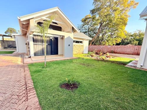 Harare East Hotel | 19 On BayNoakes Boutique