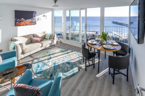 Felixstowe House | Experience Comfort at 19 Undercliffe Hotel Retreat
