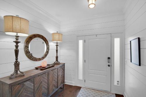 Epworth Acres House | Top-Rated Family Retreat at 1903 Mariner's Circle
