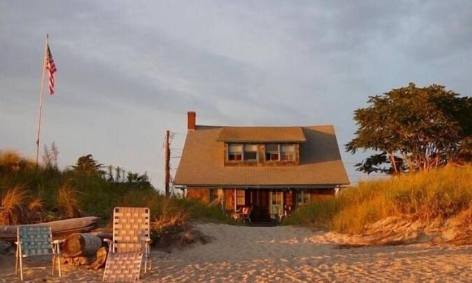 Saybrook Manor House | Experience 1910 Beach Home: Private Oasis with Ocean View