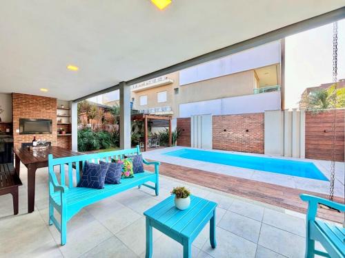 Mariscal House | Elegant Casa de Luxo with Pool in Mariscal – 4-Star Stay