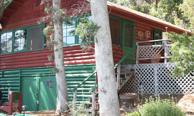 Clearlake Cabin | Rustic Cabin Retreat on Private Honeymoon Cove Estate