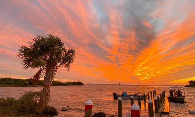 Yankeetown House | Charming 1940 Cottage on the Nature Coast - Guest Rated 10/10