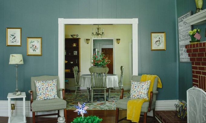 Bloomingdale Cottage | Pet-Friendly 1950's Cottage Near Savannah with Breakfast