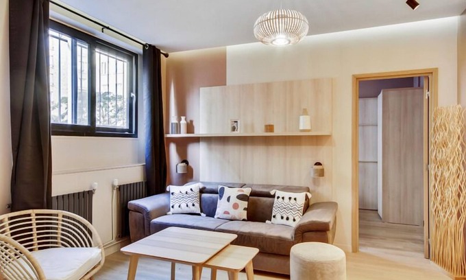 Petit-Ivry Apartment | Chic 198 Suite Emma - Ideal Family Apartment in Paris