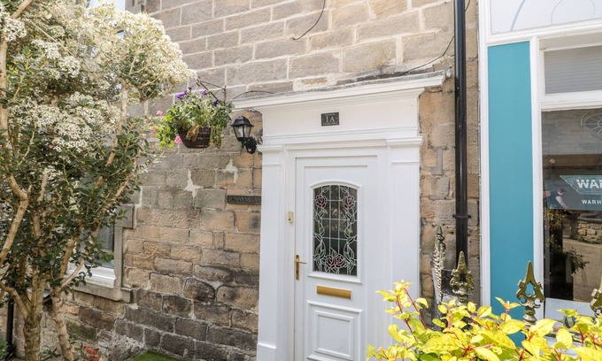 Morpeth Cottage | Family-Friendly 1A Chantry Place with Garden in Morpeth