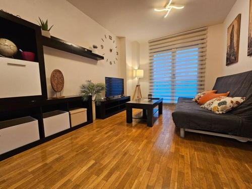 Distrito Oeste Apartment | Relaxing Family-Friendly Apartment in Gijón - 4 Stars