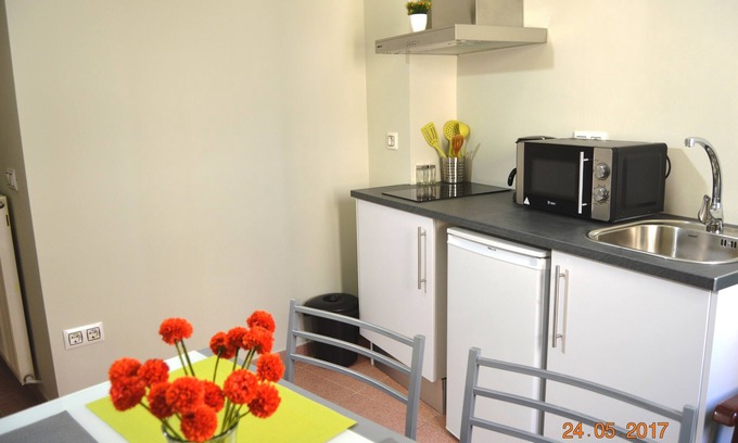 Figueres Apartment | 1B Apartment in the center of Figueres