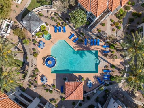 Central Scottsdale Apartment | Discover Scottsdale Resort with Pool & Hot Tub Amenities