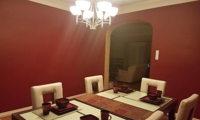 Sharpstown House | Cozy 1Bdr Townhome with Pool Near Galleria Attractions