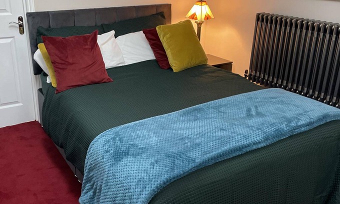 Wrotham Apartment | Stylish 1-Bed Apartment in Sevenoaks, Kent with Breakfast