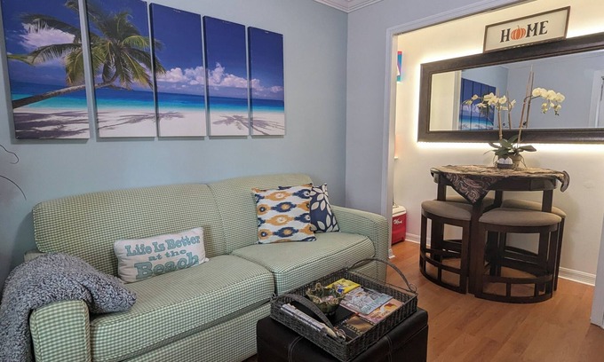 Port Saint Lucie Apartment | Delightful Pet-Friendly Apartment with Private Courtyard