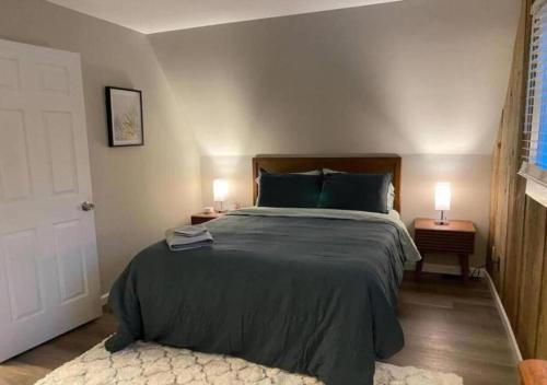 Jonesville Apartment | Pet-Friendly 1BR Apartment Near Ark Encounter with Parking