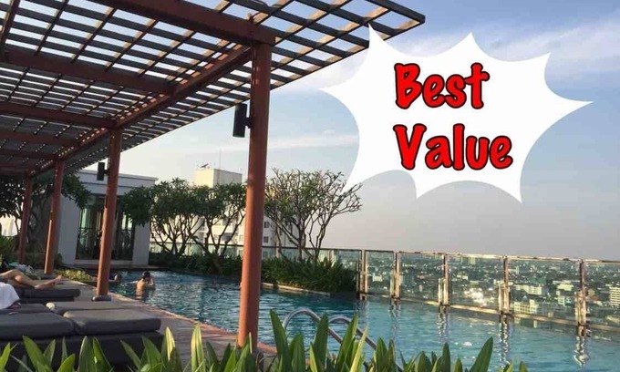 Bang Na Apartment | Cozy 1BR Condo near BTS Sukhumvit Line with Wifi