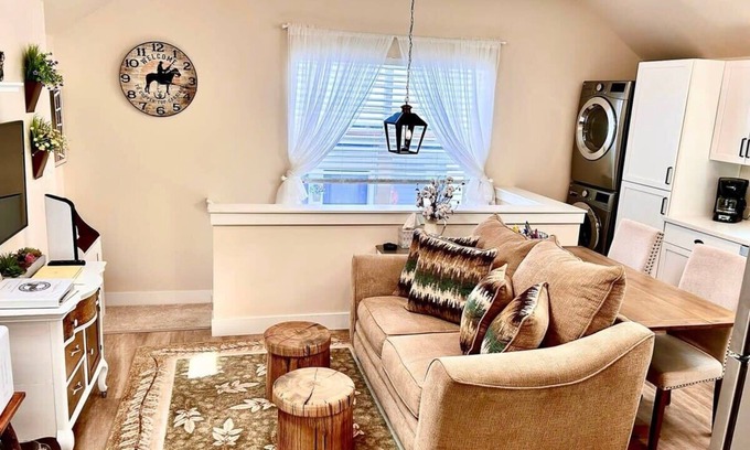 Leadville House | Discover Leadville's Copper Top Carriage House Retreat