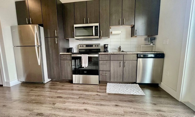 Highland Apartment | Downtown Gem with Prime Amenities and Pool Access