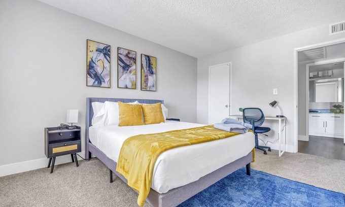 Mesa Apartment | 1BR/Pool/Gym/1 Mi To Banner Hospital