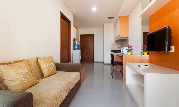 Jakarta Apartment | Prime Location 1BR Retreat with Breakfast in Thamrin