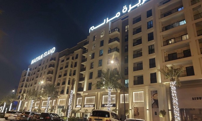 Sharjah Apartment | Cozy 1BR Apartment with Pool at Maryam Island Retreat