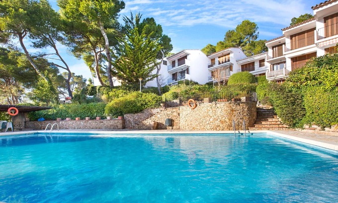 Llafranc Apartment | Modern 2-Bedroom Apartment Just Steps from Llafranc Beach