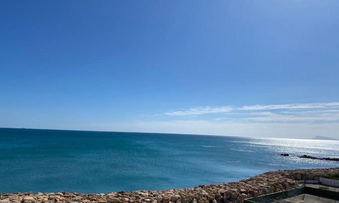 Cullera Apartment | Beachfront Marenyet Apartment with Ocean Access for 7 Guests
