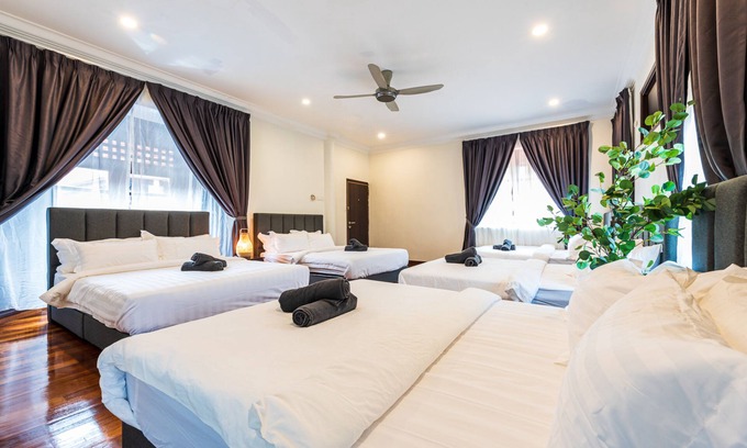Kampung Datuk Keramat Villa | Private Pool Bungalow Just 1km from KLCC Awaits You