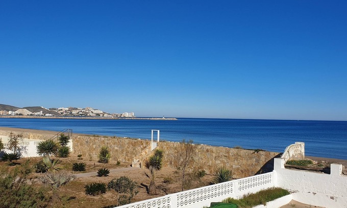 Cullera Apartment | Seaside Retreat: 1st Floor Apartment with Spa Access