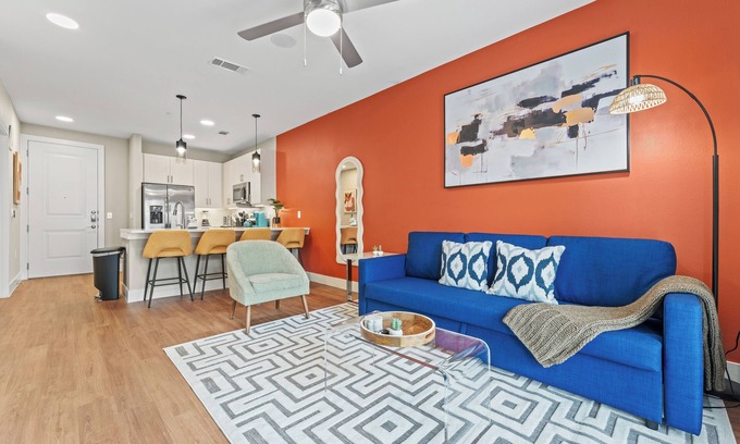 Fort Worth Apartment | 1st Floor Modern Apartment in Ft Worth with a Private Yard, Parking, Pool & More