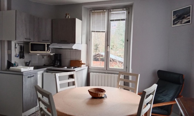Bagneres-de-Luchon Apartment | Cozy Studio with Balcony & Spa: Rated 9.4/10 by Guests