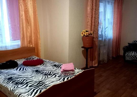 Yoshkar-Ola Apartment | Convenient 2-Bedroom Apartment on Mashinostroiteley Street