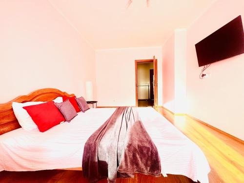 Yavory Apartment | Budget-Friendly 2-Room Stay at Vernadskogo 8