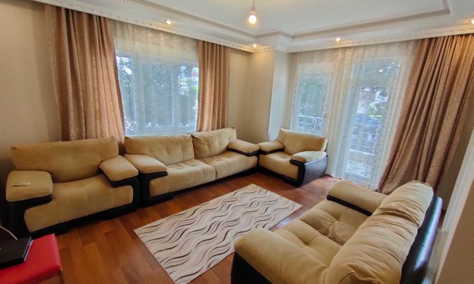 Konyaalti Apartment | Ideal Family Retreat with Pool for Unforgettable Getaways