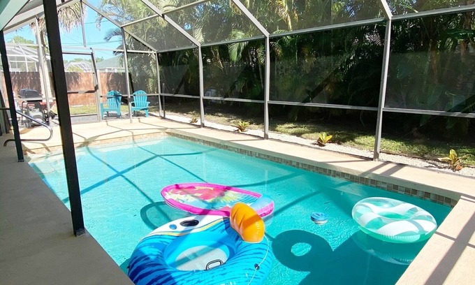 South Venice House | Relax in a Beachside Pool Home with Bikes and Kayaks!