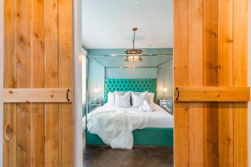 South Nashville House | Convenient Getaway: 3 King Beds Near Downtown