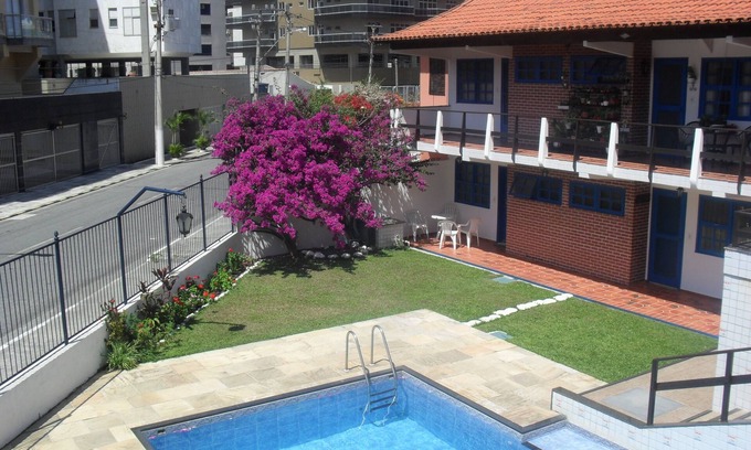 Braga Apartment | Ideal Oceanfront Retreat: 2 Air-Conditioned Rooms for 8