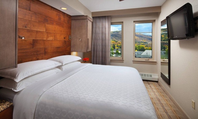 Avon Resort | Exceptional 2-Bedroom Retreat with Kitchenette at Sheraton