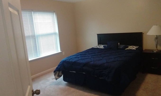 Northeast South Bend Apartment | Stylish 2-Bedroom Suite Near Notre Dame with Breakfast