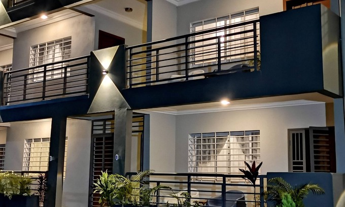 Buea House | Modern 2 BDR Apartment with Scenic Views in Buea