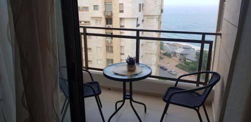 Netanya Apartment | Oceanfront 2 BDR Nitza Apartment with Balcony & Views