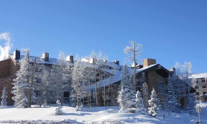 Brian Head Condo | Unforgettable Cedar Breaks Lodge: Ski, Hike & Relax