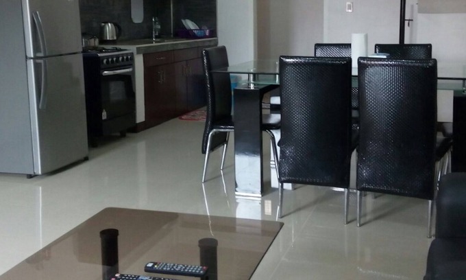 Angeles City Apartment | Convenient 2-Bedroom Near Clark with Kitchen & Breakfast