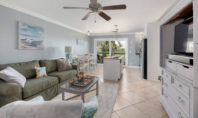 St. Simons Island Condo | Pet-Friendly Marsh Front Getaway at Sea Palms
