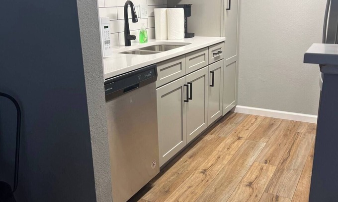 Northeast Pensacola Apartment | Dog-Friendly Condo with Private Yard - Guest Rated 8.8/10