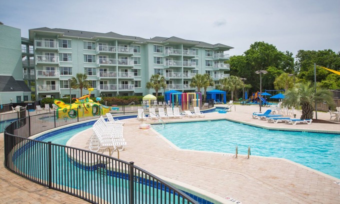 North Litchfield Beach Condo | Renovated Lake-View Retreat at Litchfield by the Sea