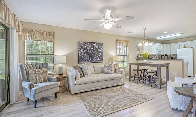 Pawleys Island Condo | Immaculate 2 Bed Condo with Golf, Beach Access & More