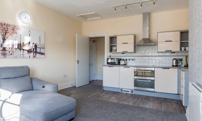 Boston Apartment | Family-Friendly 2 Bed Apartment at Church Lane Apartments