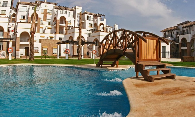 Vera Apartment | Beachside 2-Bed Apartment with Pool, Spa & Ocean Views